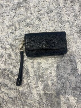 DKNY BLACK PEBBLED BELT BAG W/ WRISTLET STRAP
